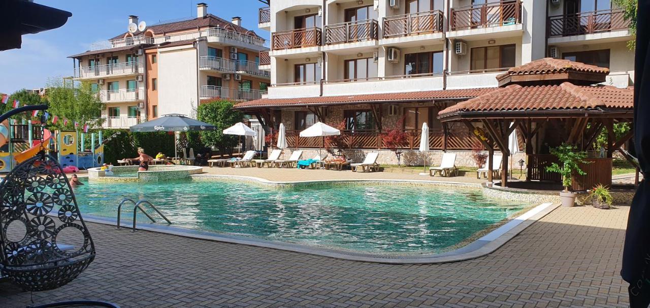 Ferienwohnung Mm Complex Primorsko Exterior foto