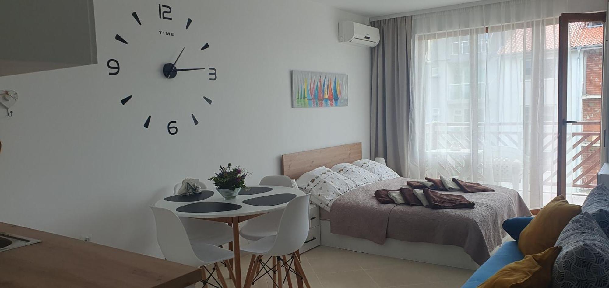 Ferienwohnung Mm Complex Primorsko Exterior foto
